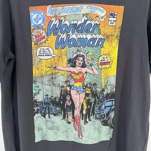 H&M Wonder Woman DC Comics Print T Shirt Mens Size Small - Picture 2 of 5